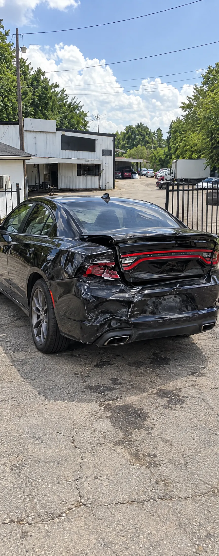 Colisión trasera · Dodge Charger — antes / Rear collision · Dodge Charger — before — GDL Auto Repair Seagoville TX